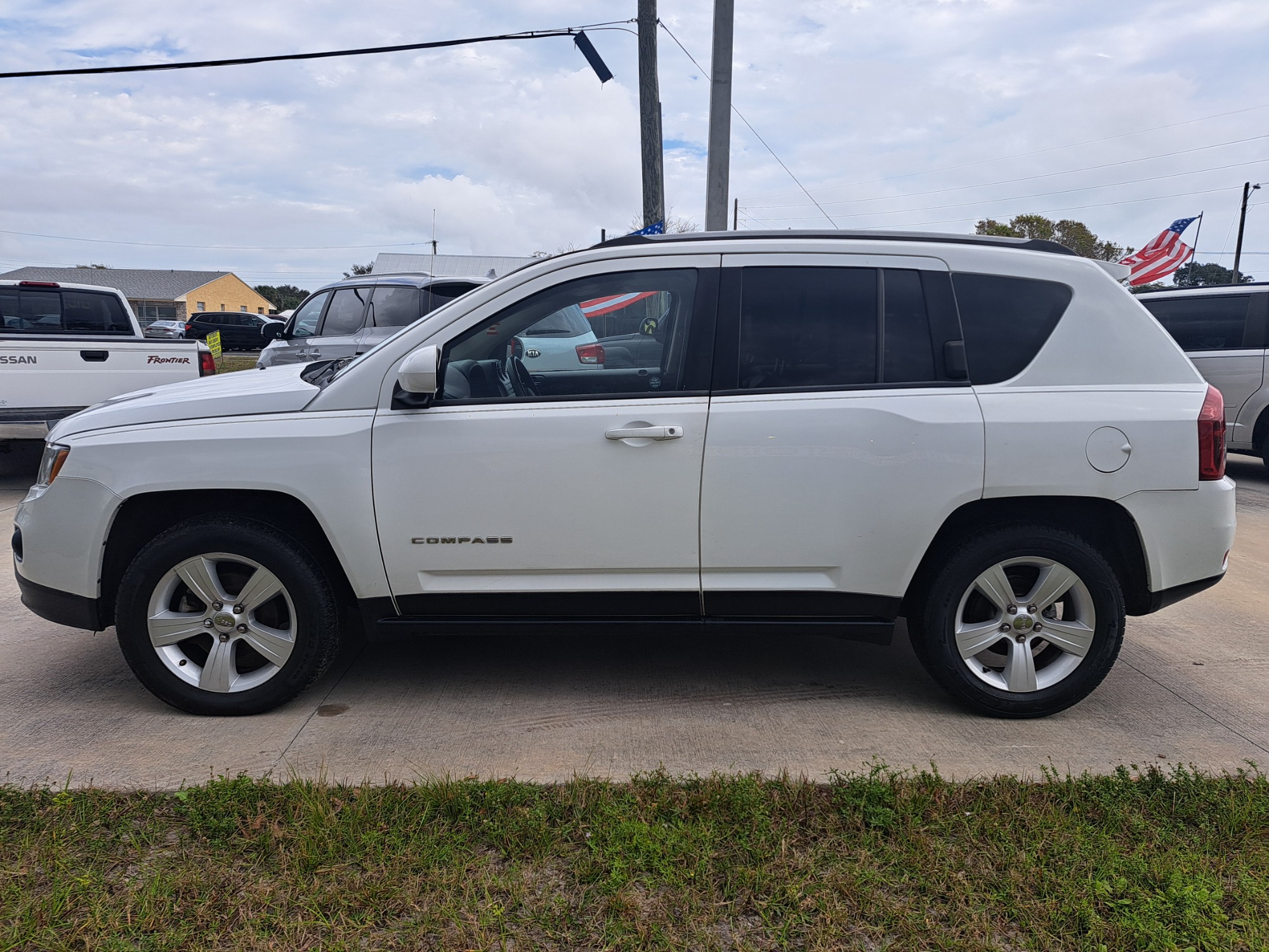 photo of 2016 Jeep Compass Latitude 4WD